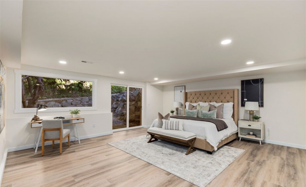 Home staged by IntExt Staging in Normandy Park, photo 23